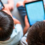Governo Federal lança guia sobre uso seguro de dispositivos digitais para crianças e adolescentes