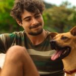 Rafael Vitti e um cão caramelo estrelam drama emocionante na Netflix