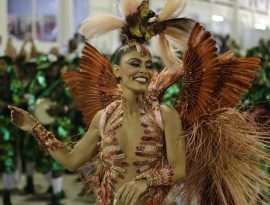 81390453_Rio-de-Janeiro-RJ-03-03-2019-Carnaval-2019-Desfiles-das-escolas-de-samba-do-grupo-espec